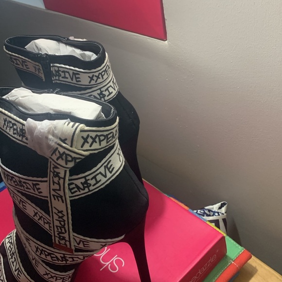 Shoedazzle/ Size:11/ Booties/ Heels - Picture 3 of 7